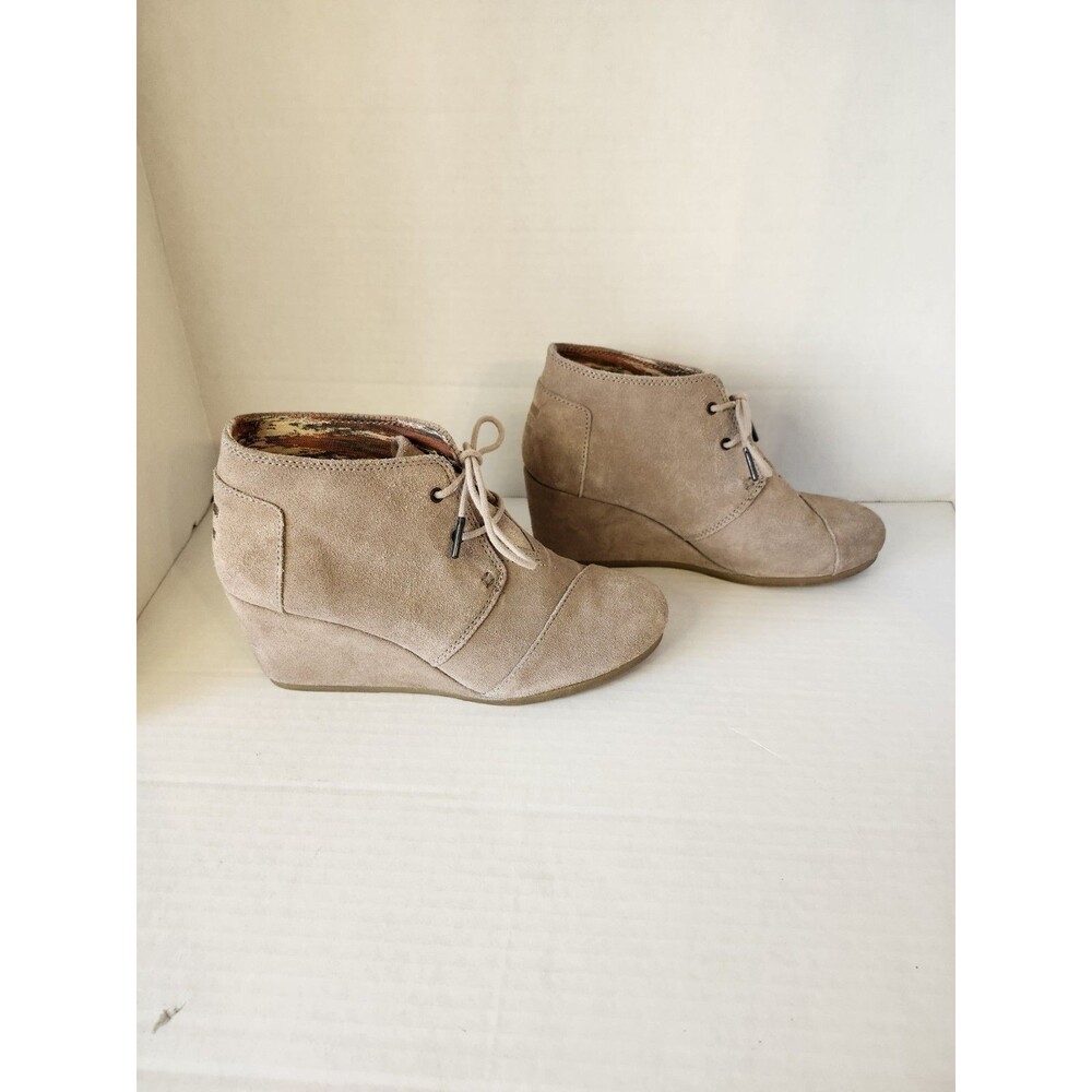 TOMS Desert Tan Taupe Suede Lace-Up Ankle Boots Wedge Booties Size 9